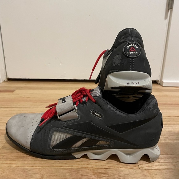 Men’s Reebok Lifters - Picture 3 of 5
